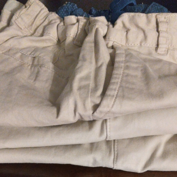 Shorts - Picture 2 of 6